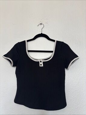 Black Ribbed Short Sleeve Top with Contrast Trim size M